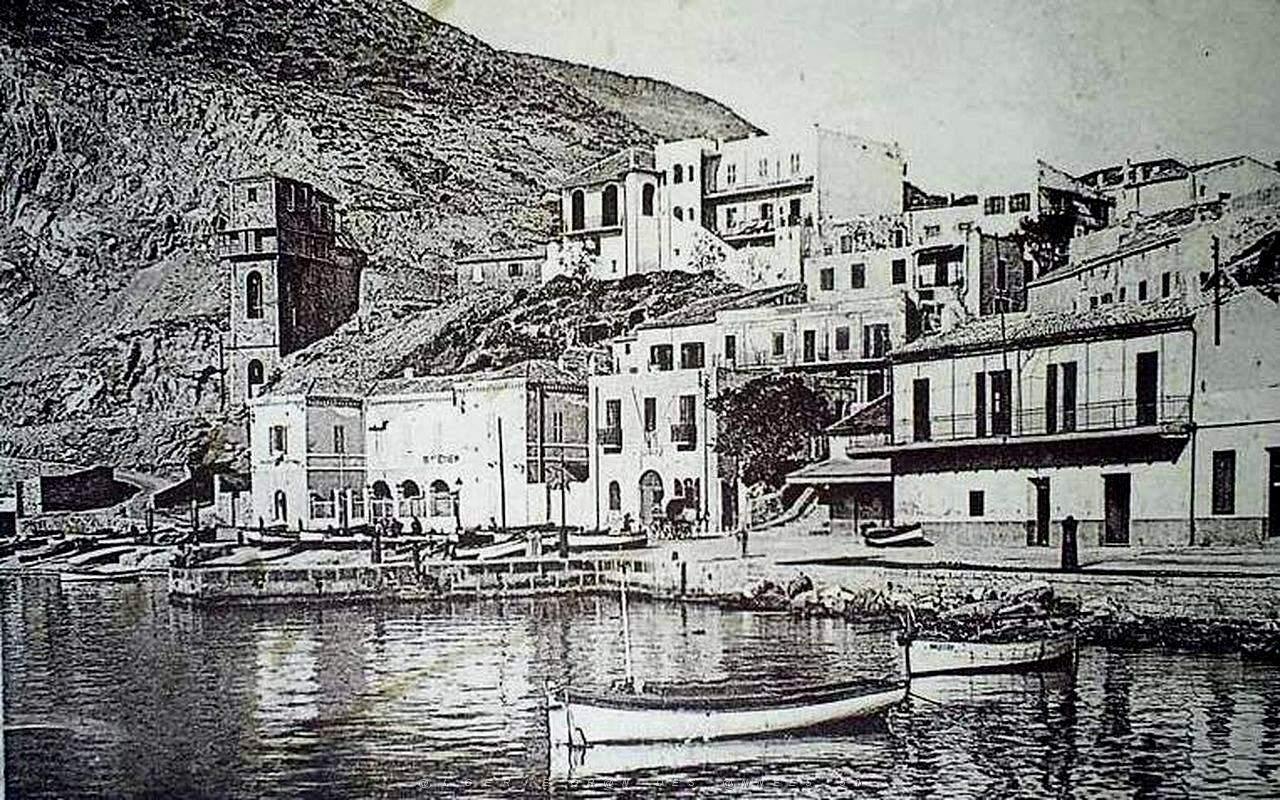 CD eh- 003- MEK- Fort Est.JPG